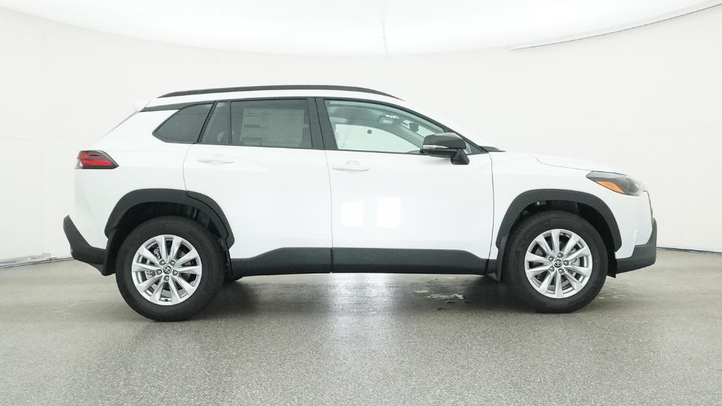 2026 Toyota Corolla Cross LE photo 26