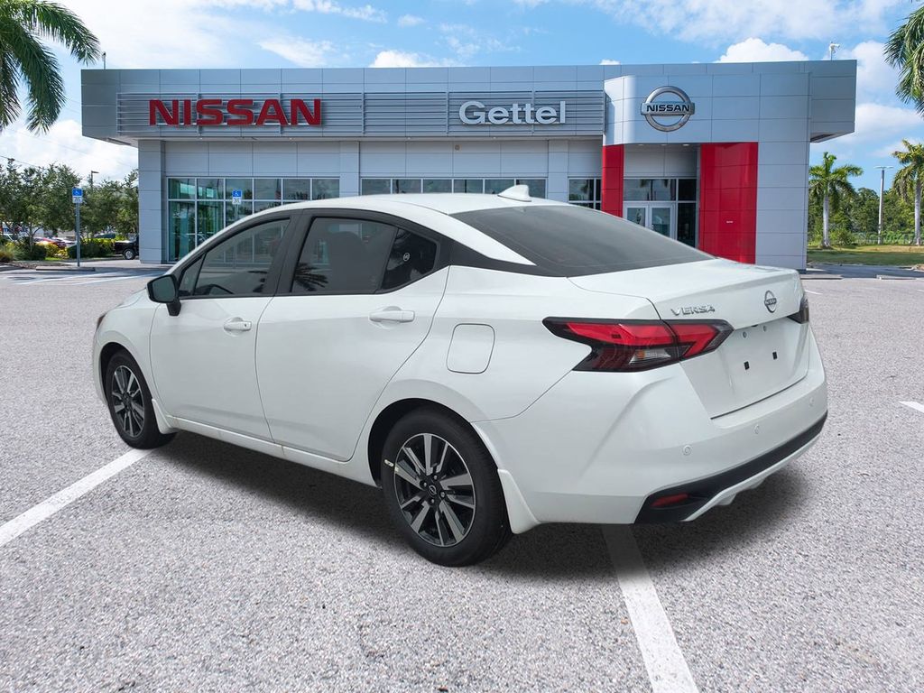 2025 Nissan Versa SV photo 6