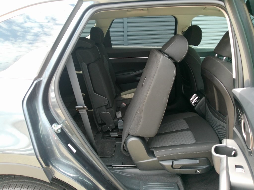 2023 Kia Sorento LX photo 16