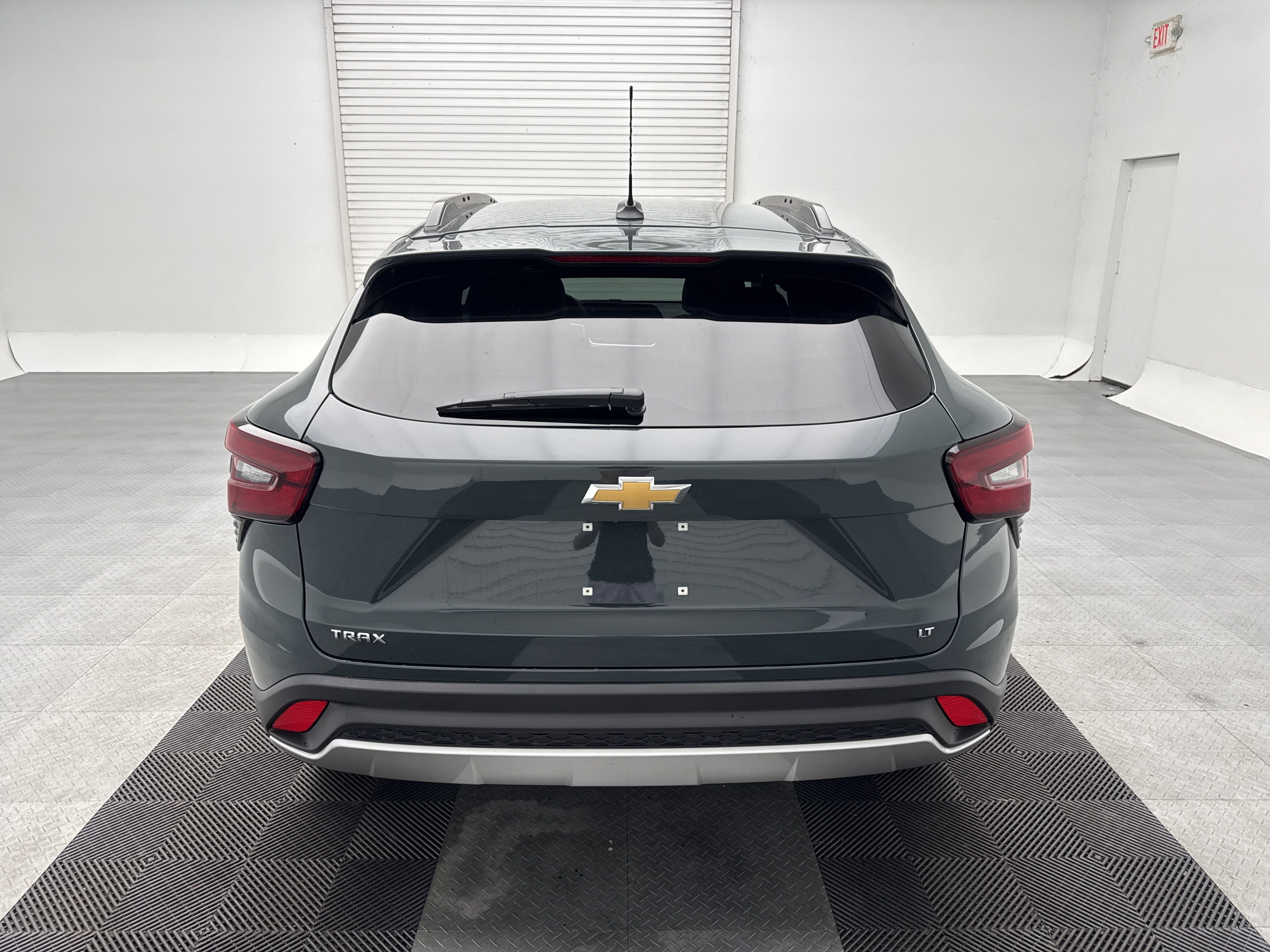 2025 Chevrolet Trax LT photo 6