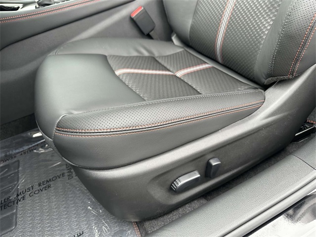 2025 Nissan Altima SR photo 15