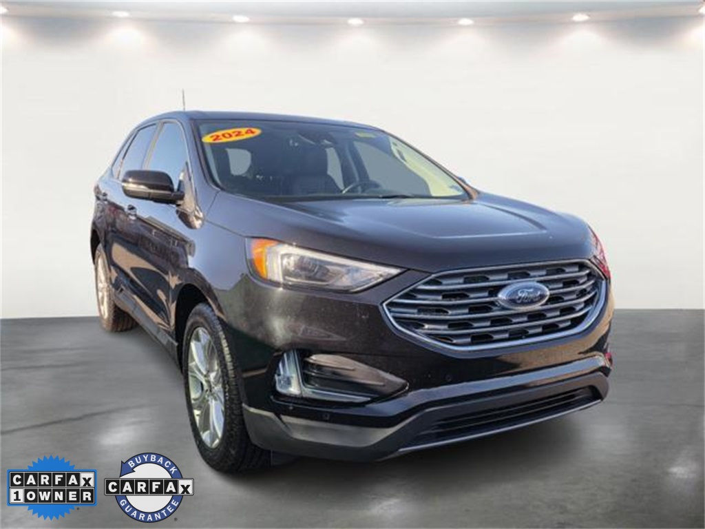 2024 Ford Edge Titanium's photo