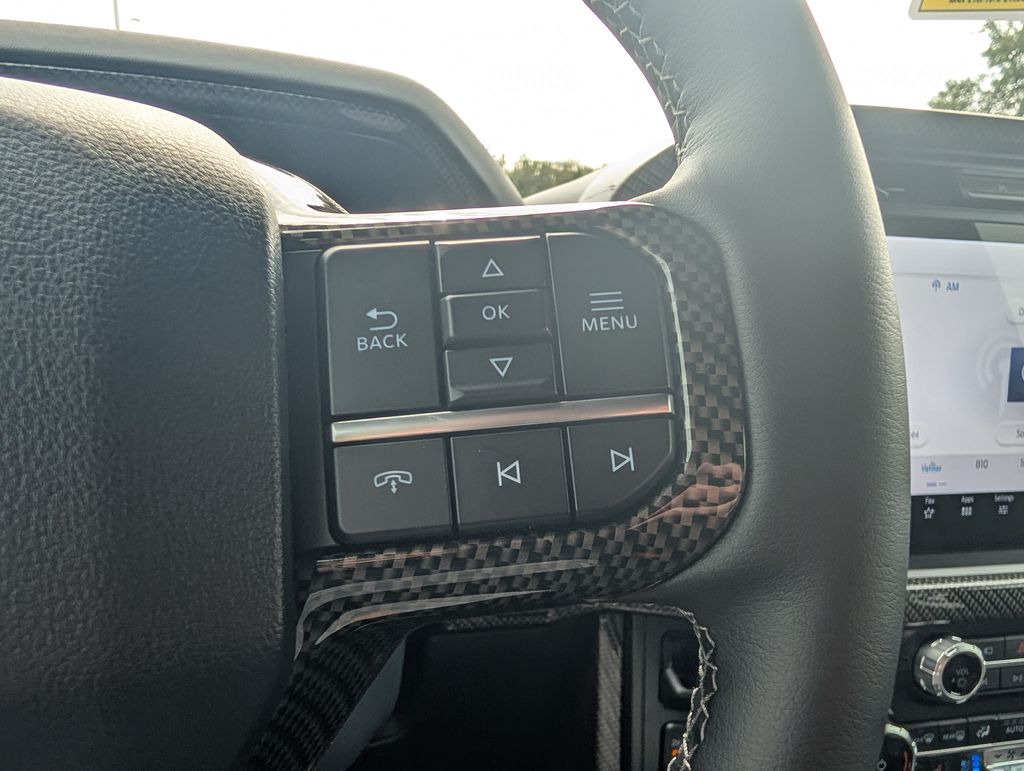 2025 Ford F-150 Lariat photo 17