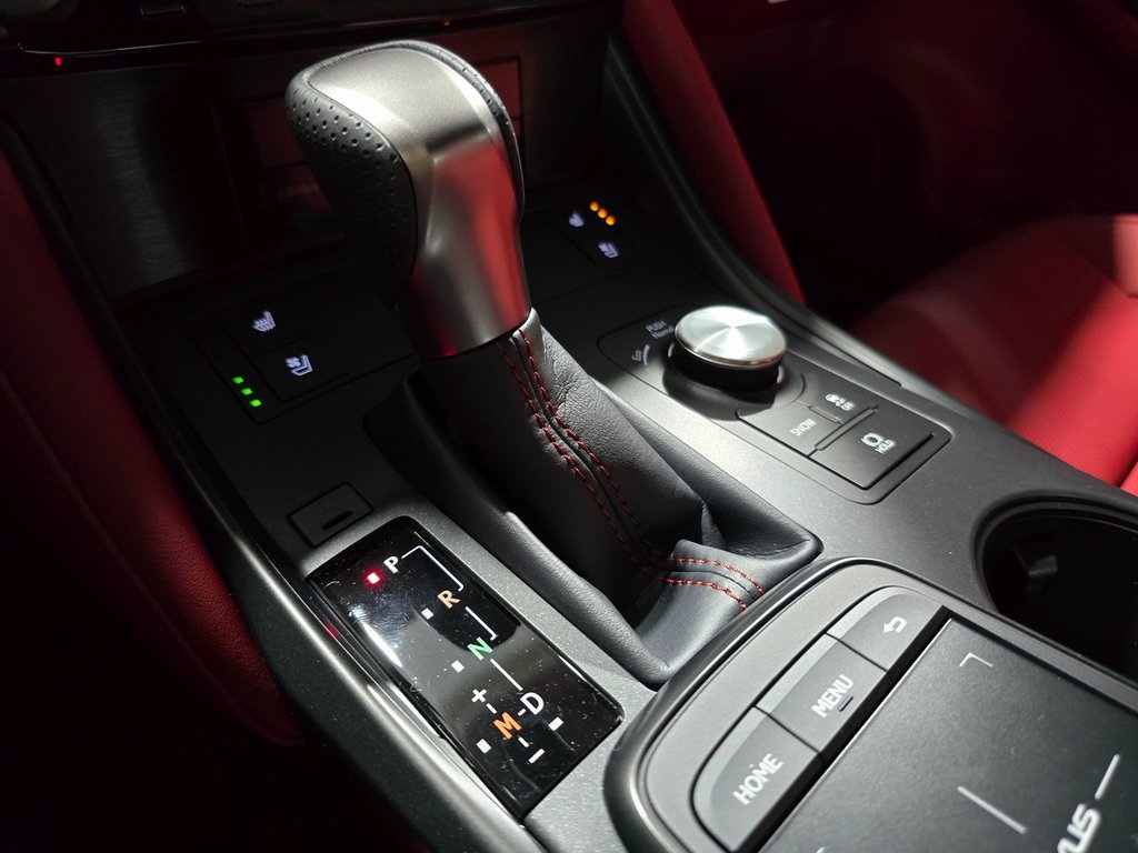 2025 Lexus IS 300 F SPORT photo 22