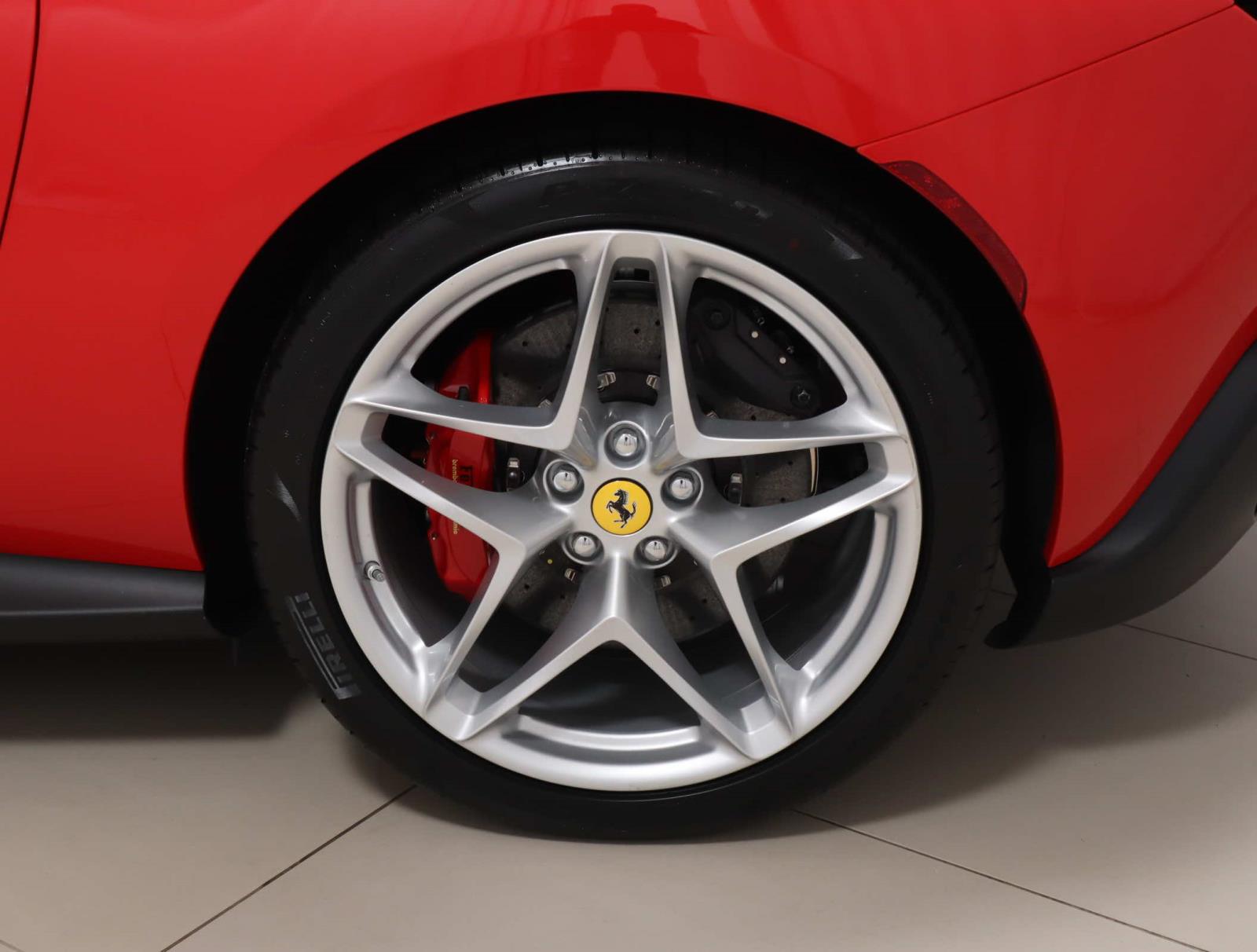 2025 Ferrari Roma Spider photo 20