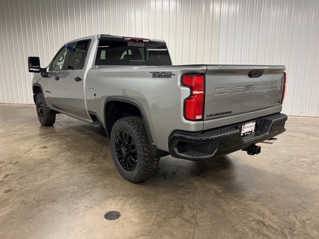 2026 Chevrolet Silverado 2500HD LT photo 3