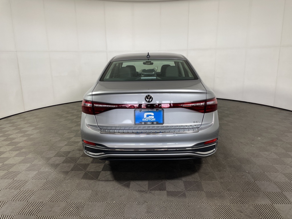 2025 Volkswagen Jetta 1.5T SEL photo 5