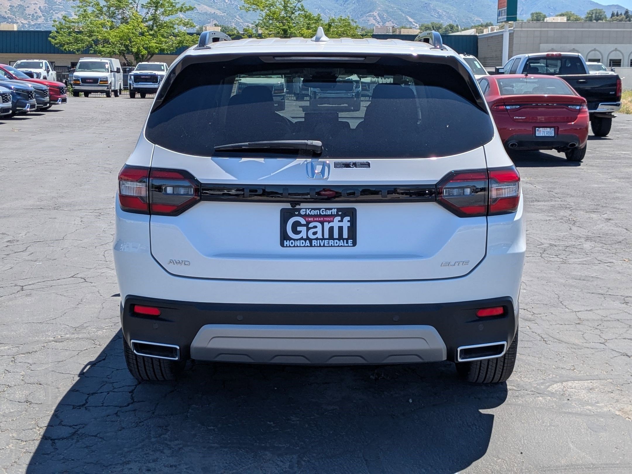 2025 Honda Pilot Elite photo 4