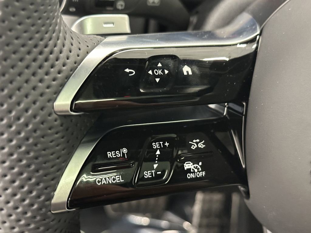 2025 Mercedes Benz G photo 26