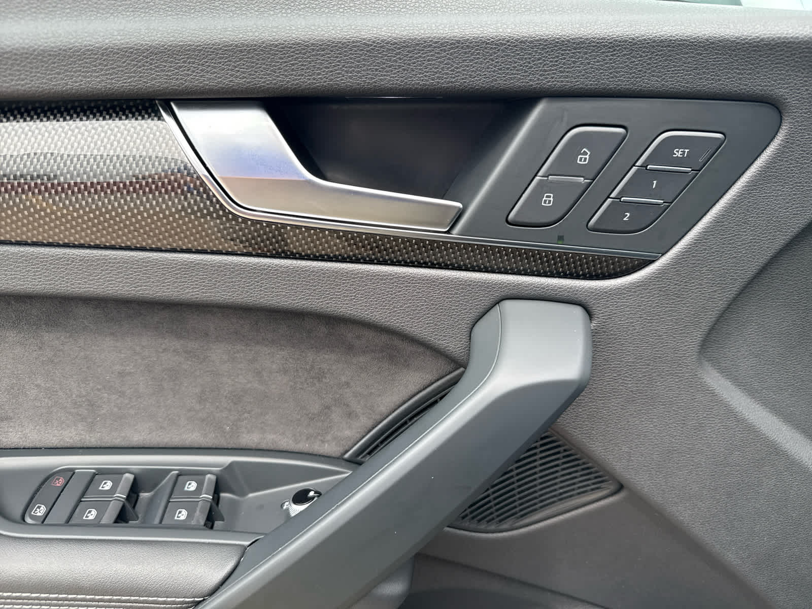2018 Audi SQ5 Prestige photo 16