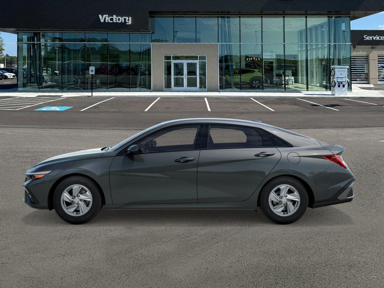 2025 Hyundai Elantra SE photo 2