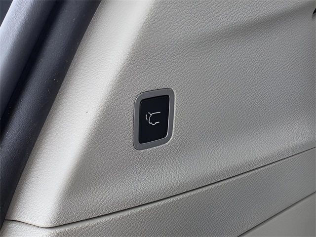 2018 Chrysler Pacifica Touring L photo 13