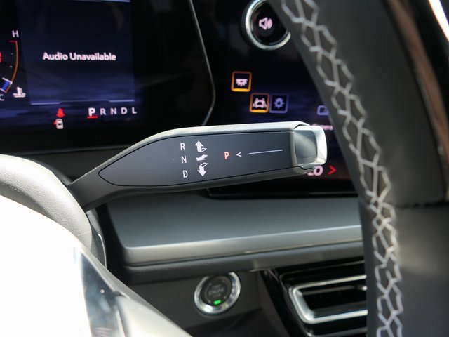 2026 Chevrolet Traverse photo 12