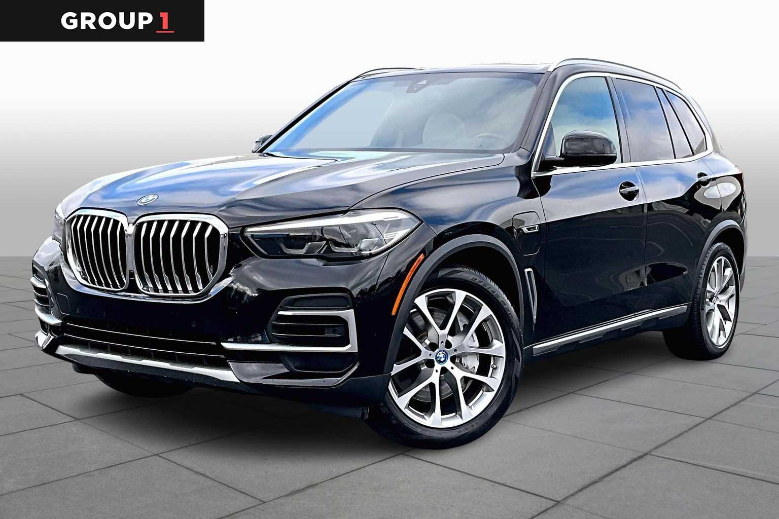 2022 BMW X5 45e's photo