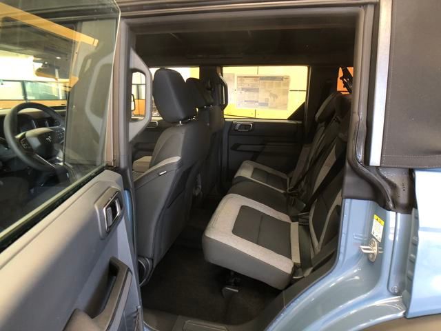 2025 Ford Bronco Base photo 20