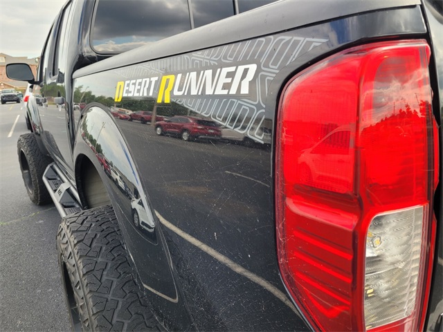 2018 Nissan Frontier Desert Runner photo 3