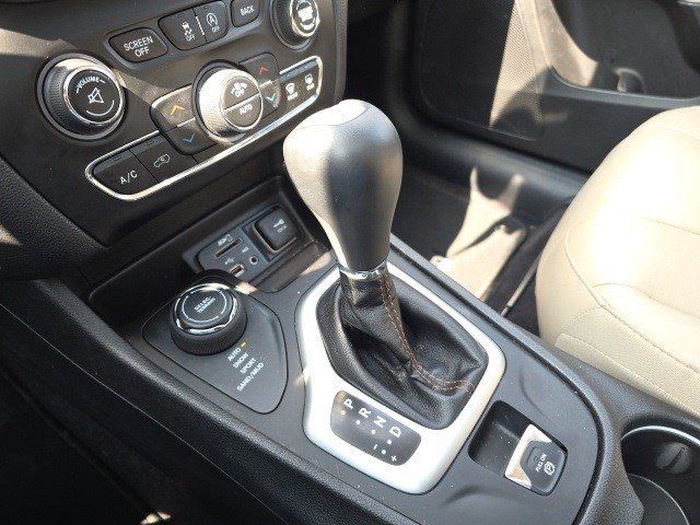 2018 Jeep Cherokee Limited photo 20