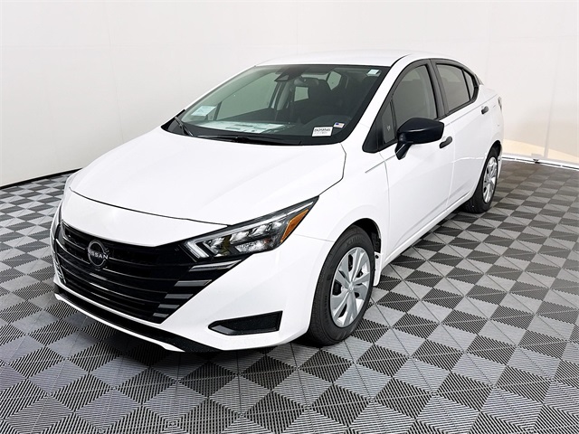 2025 Nissan Versa S photo 3