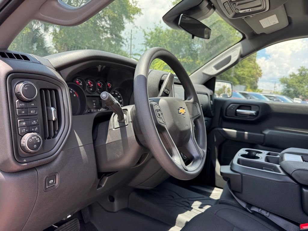 2025 Chevrolet Silverado 1500 photo 17