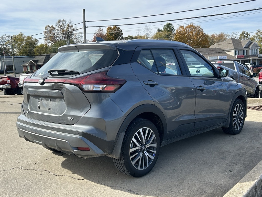 2024 Nissan Kicks SV photo 3