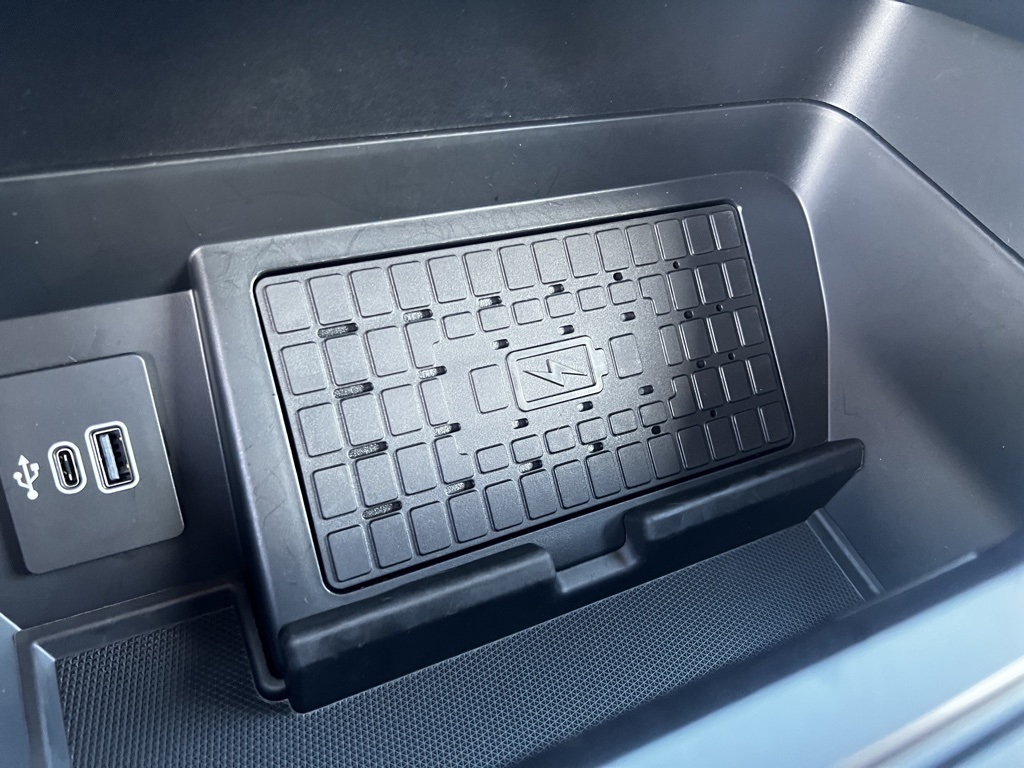 2025 Ford F-150 XLT photo 13