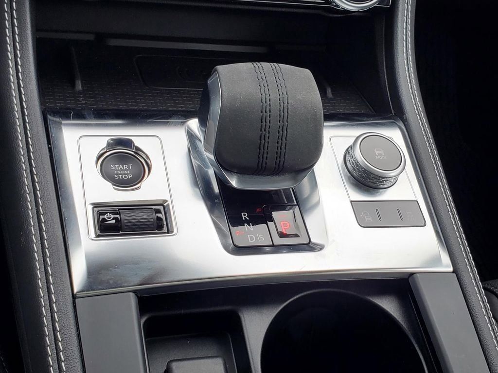 2024 Jaguar F-PACE P250 R-Dynamic S photo 23