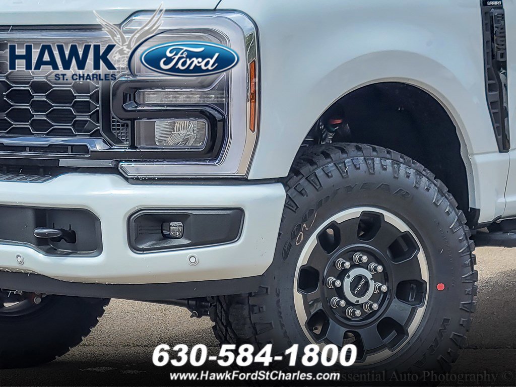 2025 FORD F-250 - Image 2