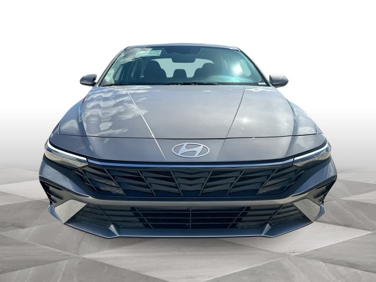 2025 Hyundai Elantra SE photo 3