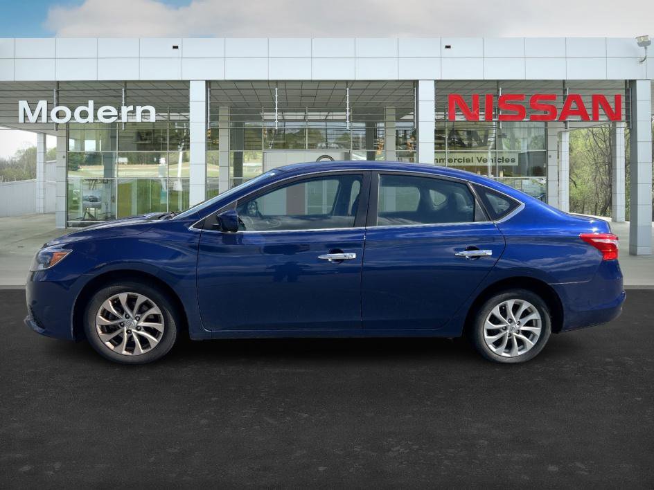 2019 Nissan Sentra SV photo 2