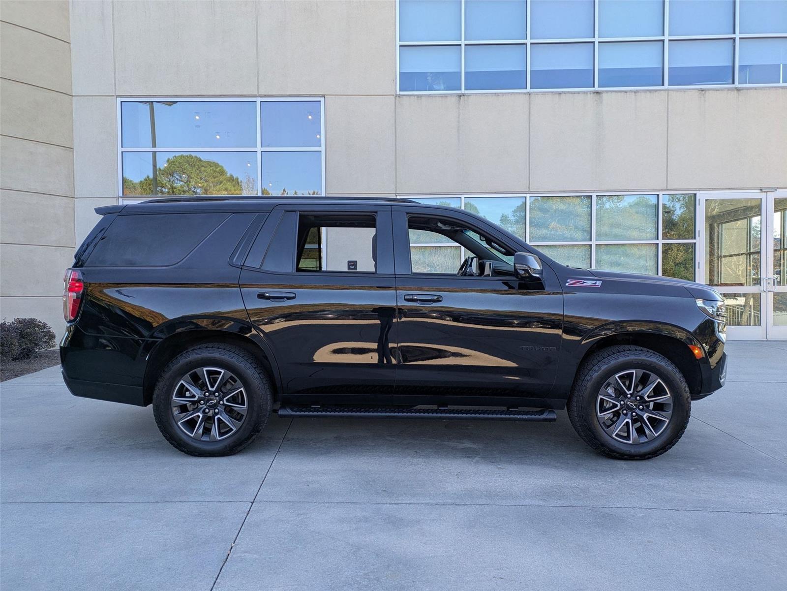 2022 Chevrolet Tahoe Z71 photo 3