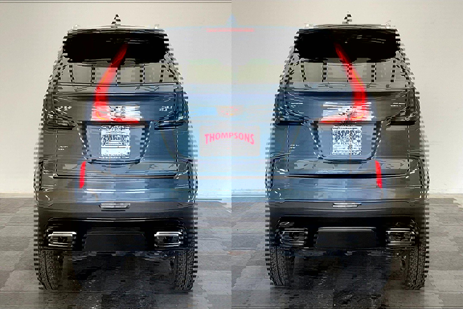 2024 Cadillac XT4 Premium Luxury photo 3