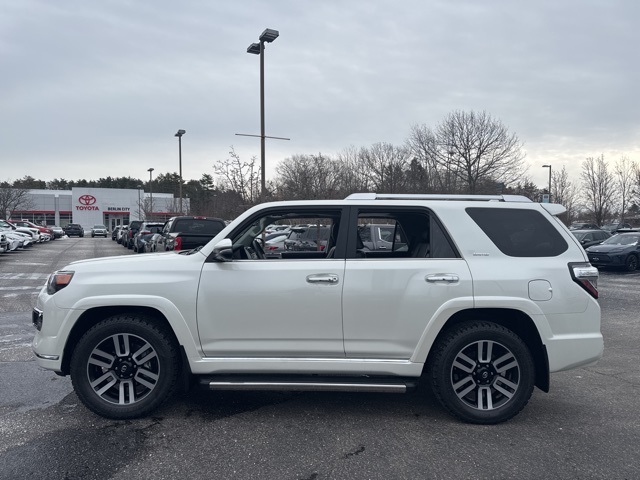 2022 Toyota 4Runner Limited photo 4