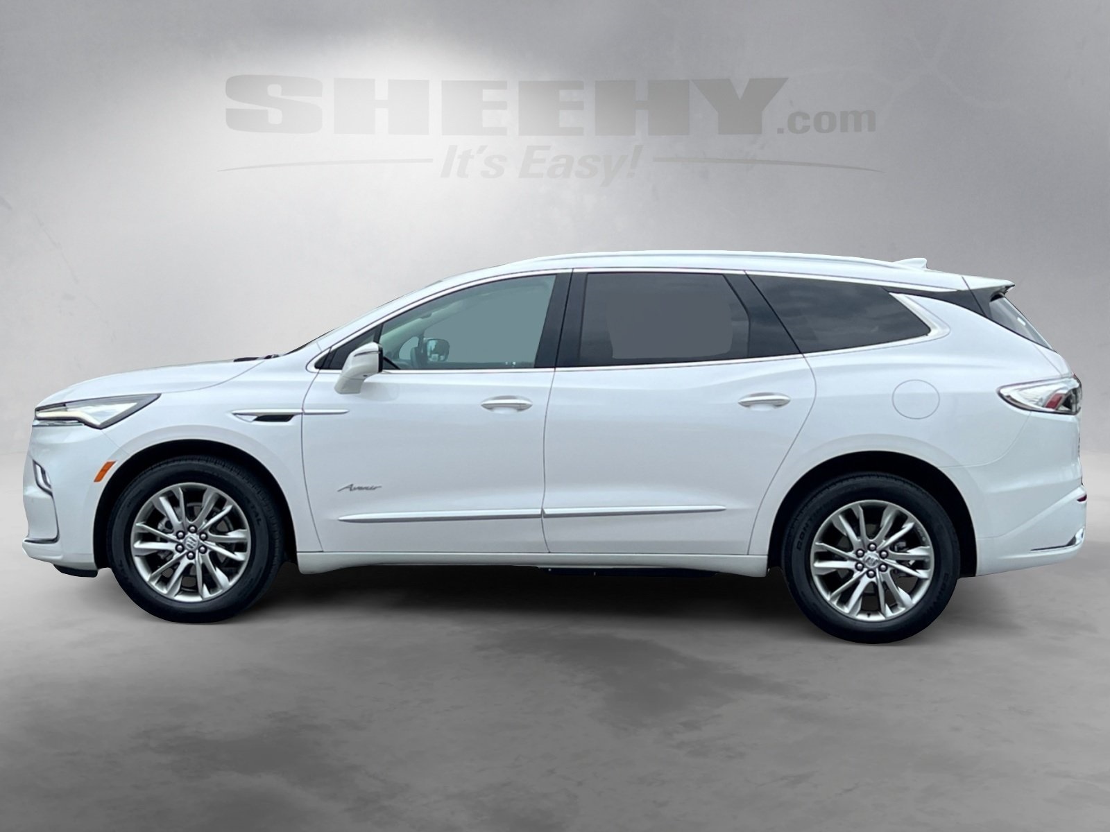 2023 Buick Enclave Avenir photo 3