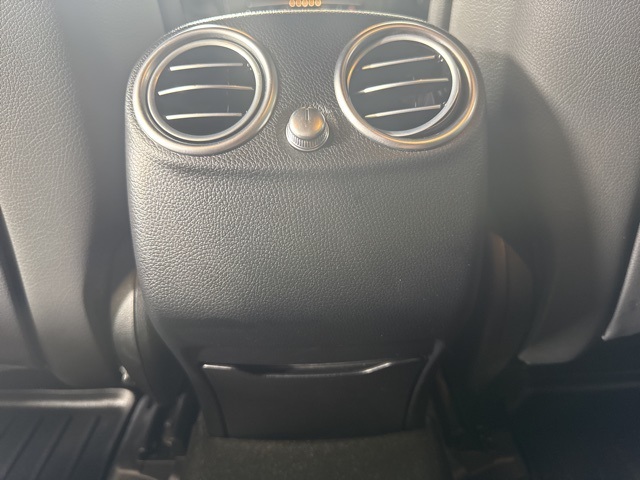 2022 Mercedes Benz GLC 300 4MATIC photo 12