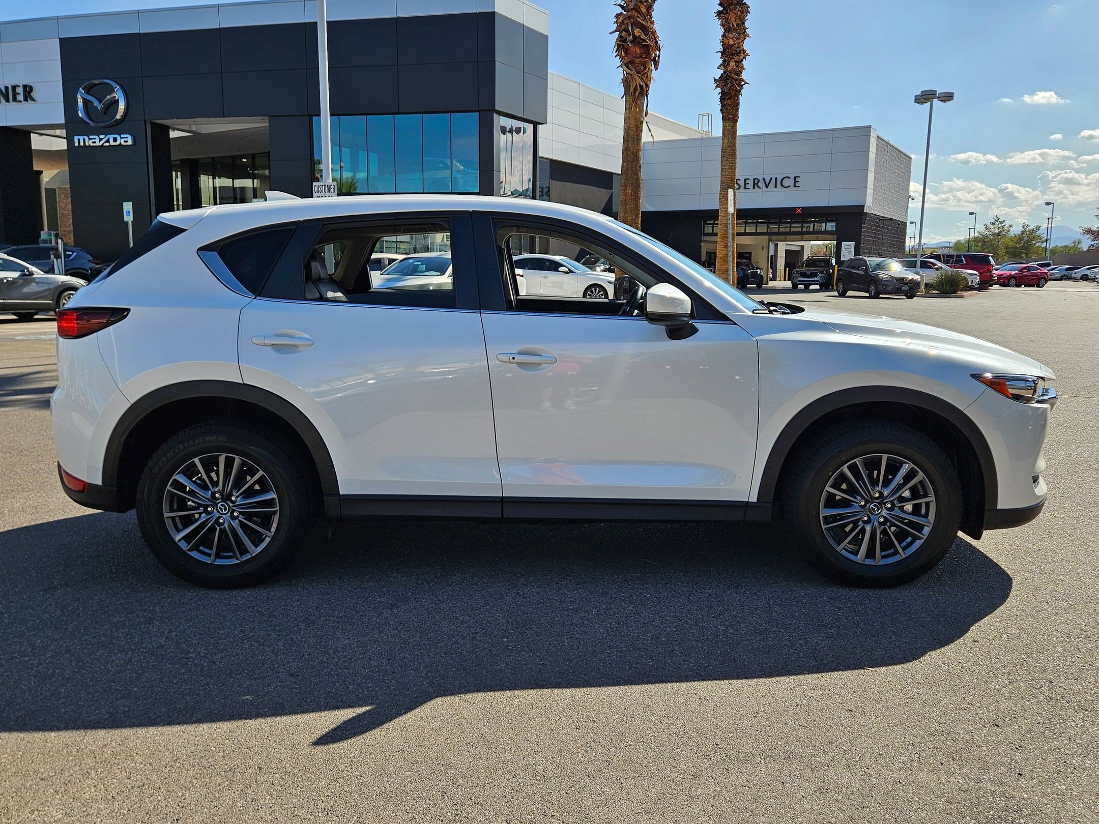 2021 Mazda CX-5 Touring photo 4