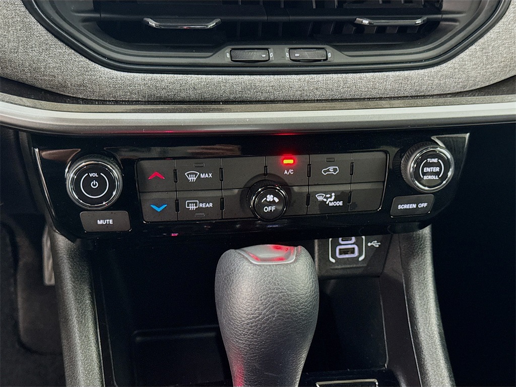 2024 Jeep Compass Sport photo 12