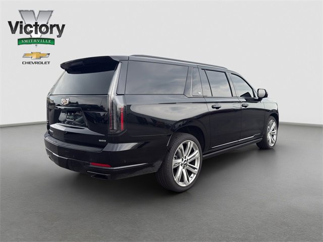 2025 Cadillac Escalade ESV Sport Platinum photo 4