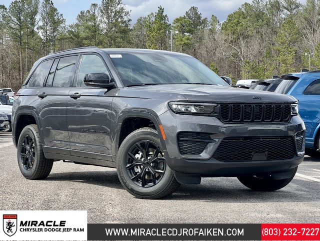 2025 Jeep Grand Cherokee Altitude's photo