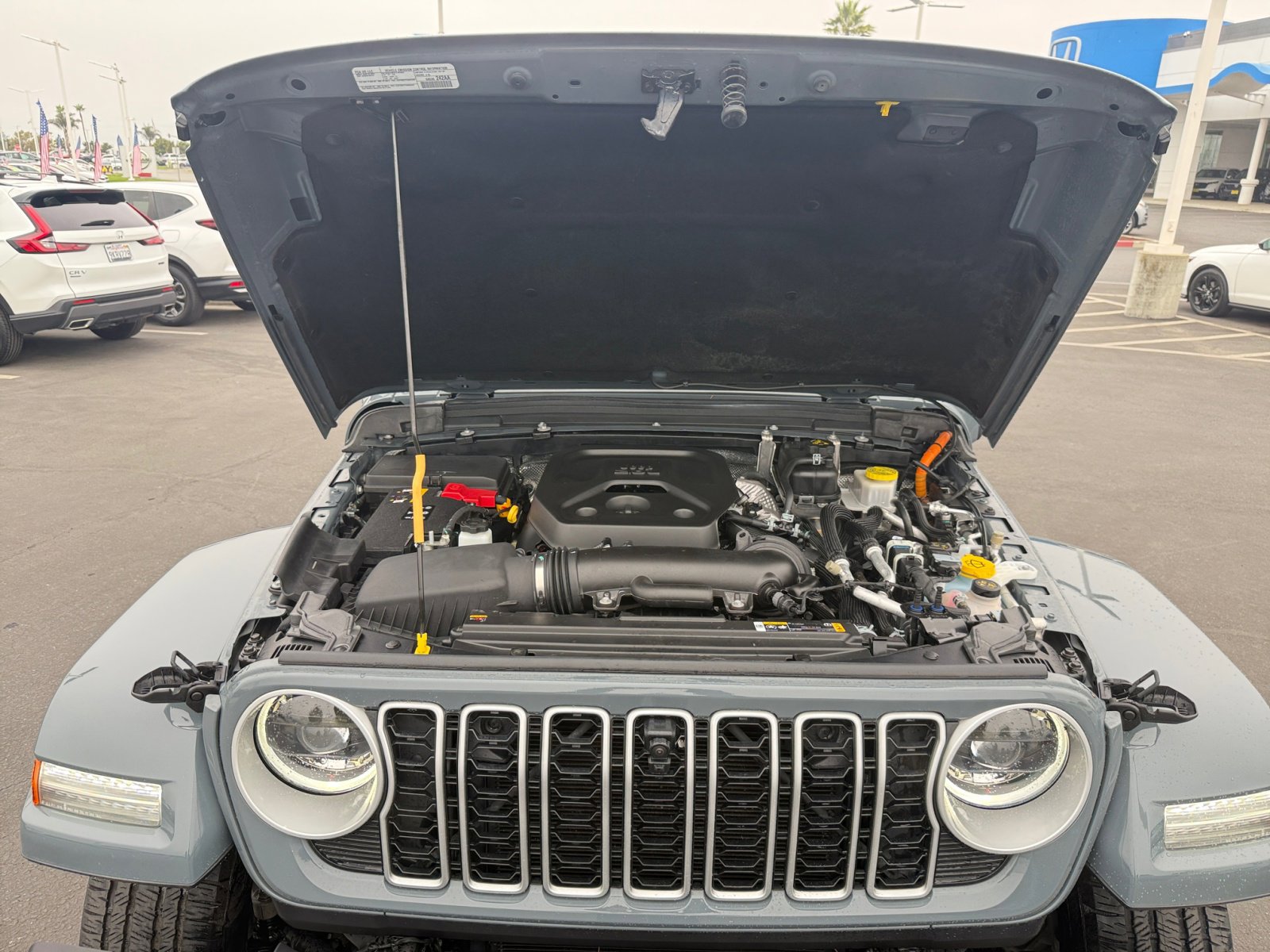 2024 Jeep Wrangler Sahara 4xe photo 19