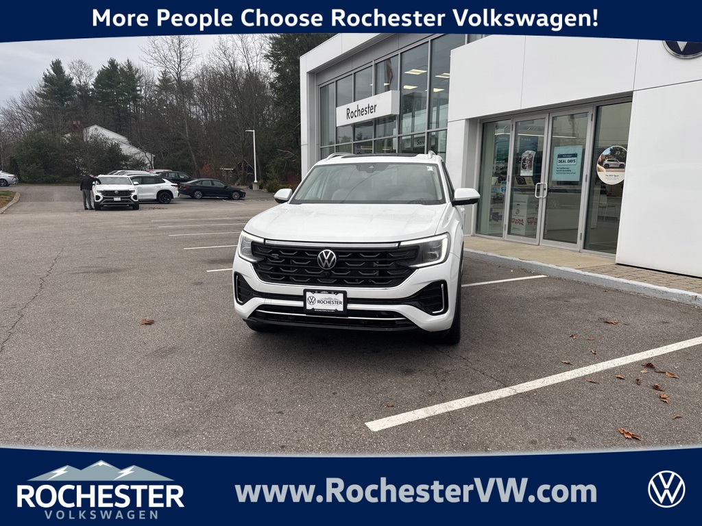 2026 Volkswagen Atlas SEL Premium R-Line's photo