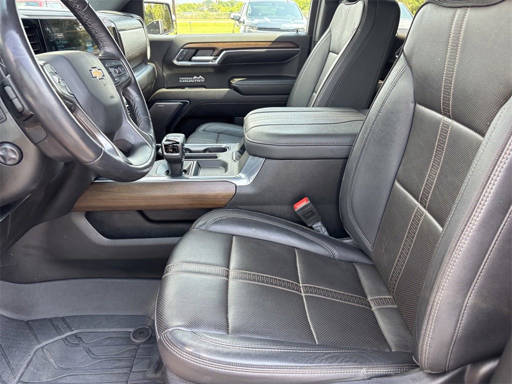 2024 Chevrolet Silverado 1500 High Country photo 13
