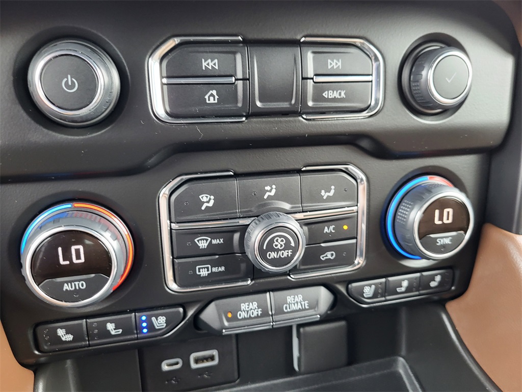 2022 Chevrolet Tahoe High Country photo 25