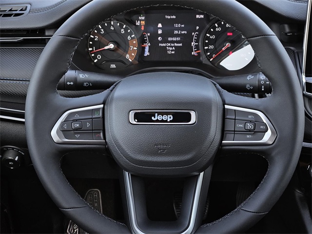 2025 Jeep Compass North Edition Latitude photo 17