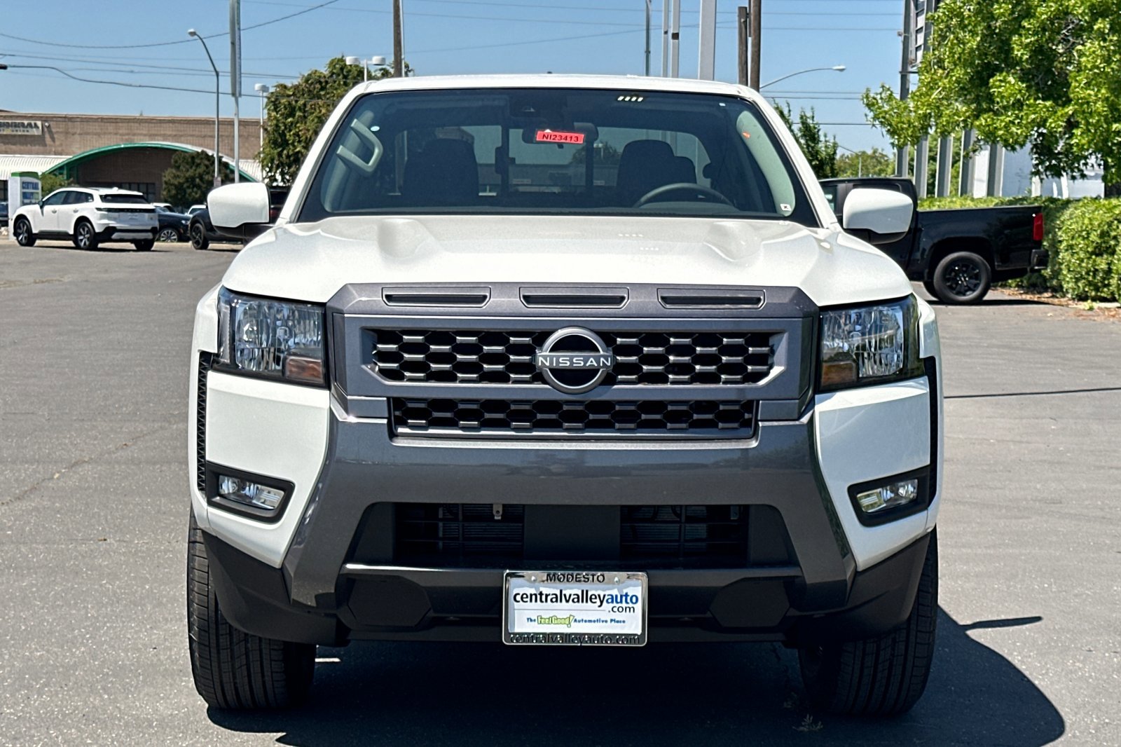 2025 Nissan Frontier SV photo 6