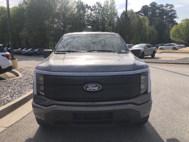 2025 Ford F-150 Lightning photo 2