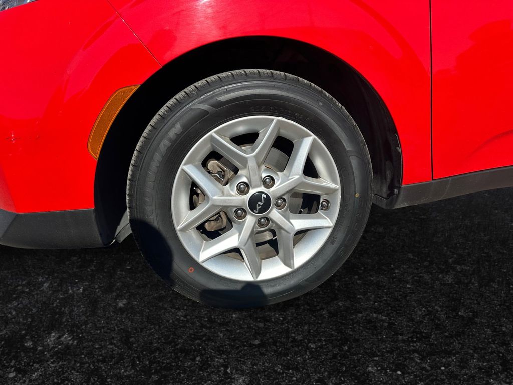 2022 Kia Soul LX photo 19