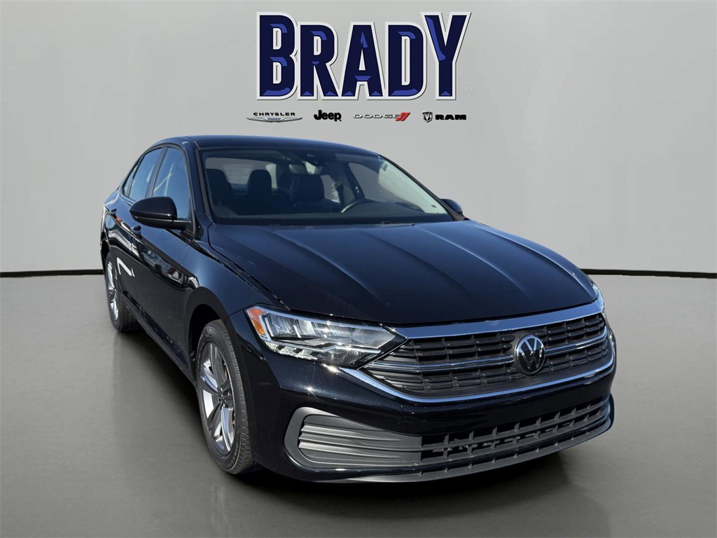 2024 Volkswagen Jetta SE's photo