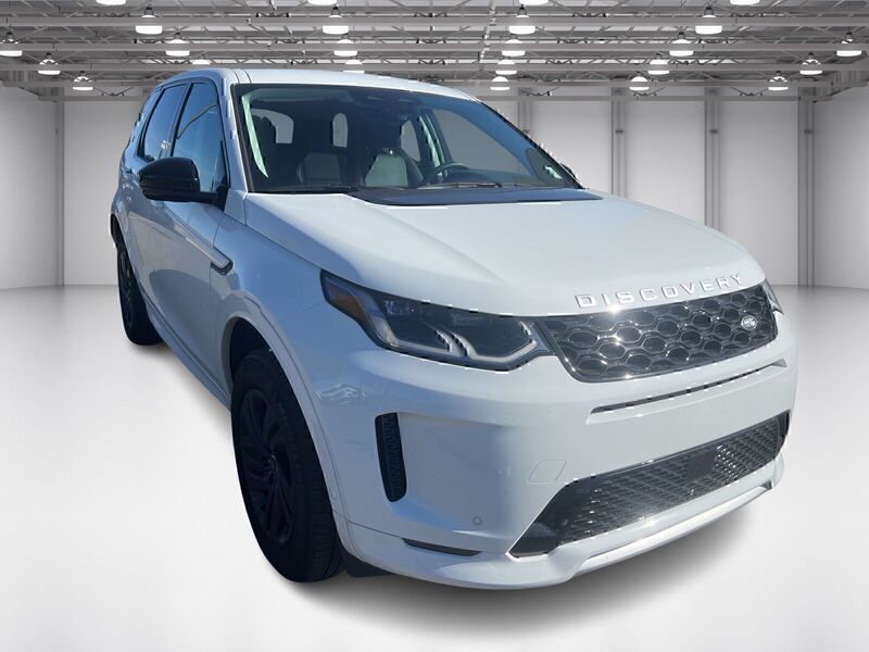 2025 Land Rover Discovery Sport S photo 2