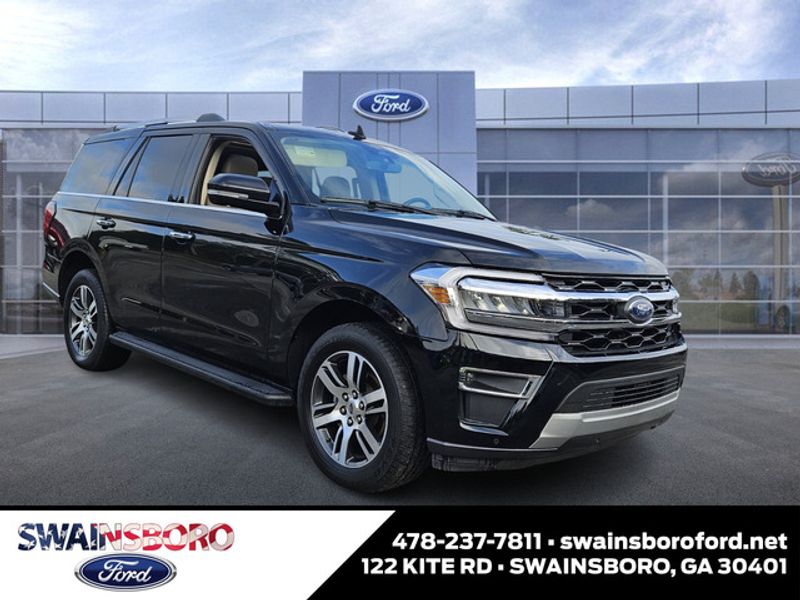 2024 Ford Expedition Limited's photo