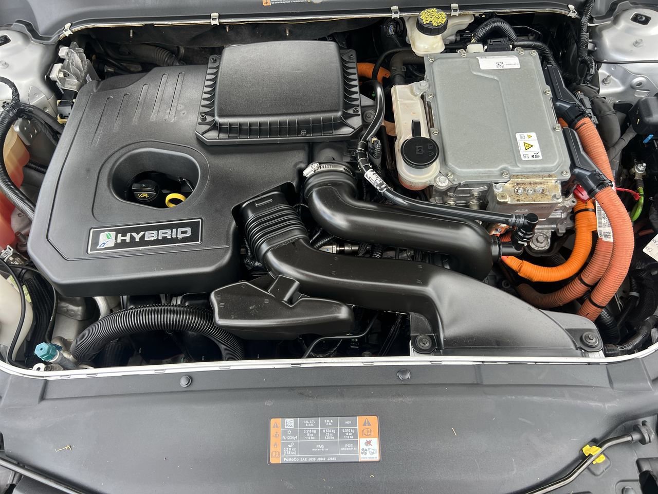 2017 Ford Fusion S Hybrid photo 9